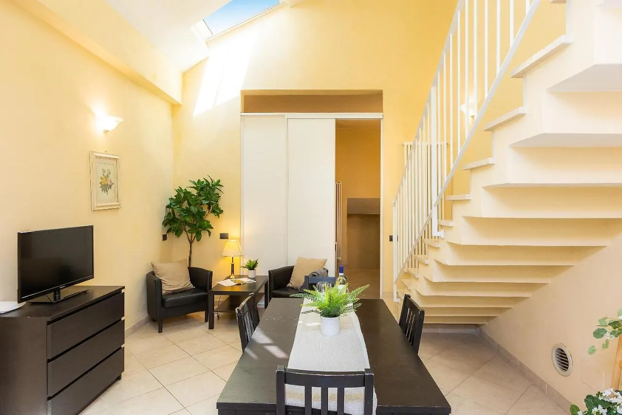 Palazzo Ghibellina 3 By Rental In Florence 0*,