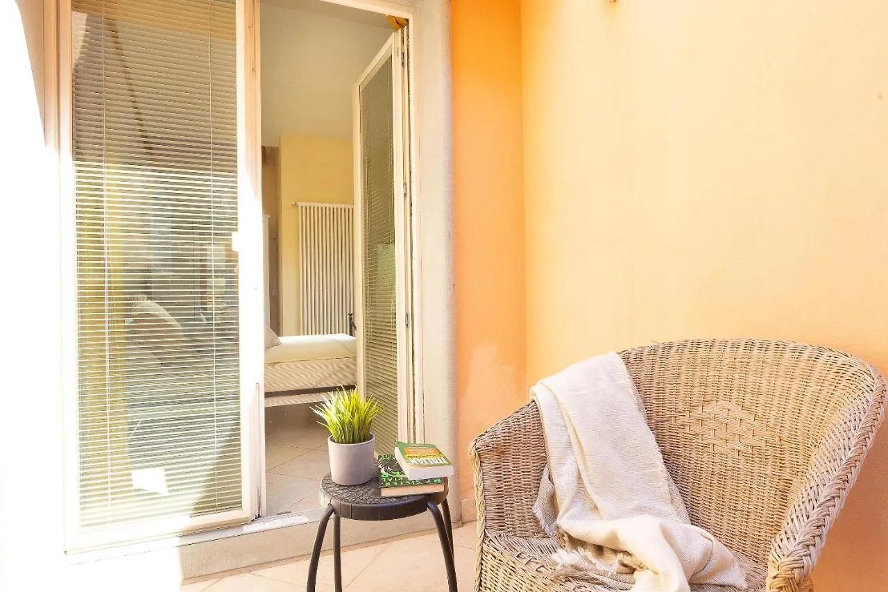 Palazzo Ghibellina 3 By Rental In Florence Apartment