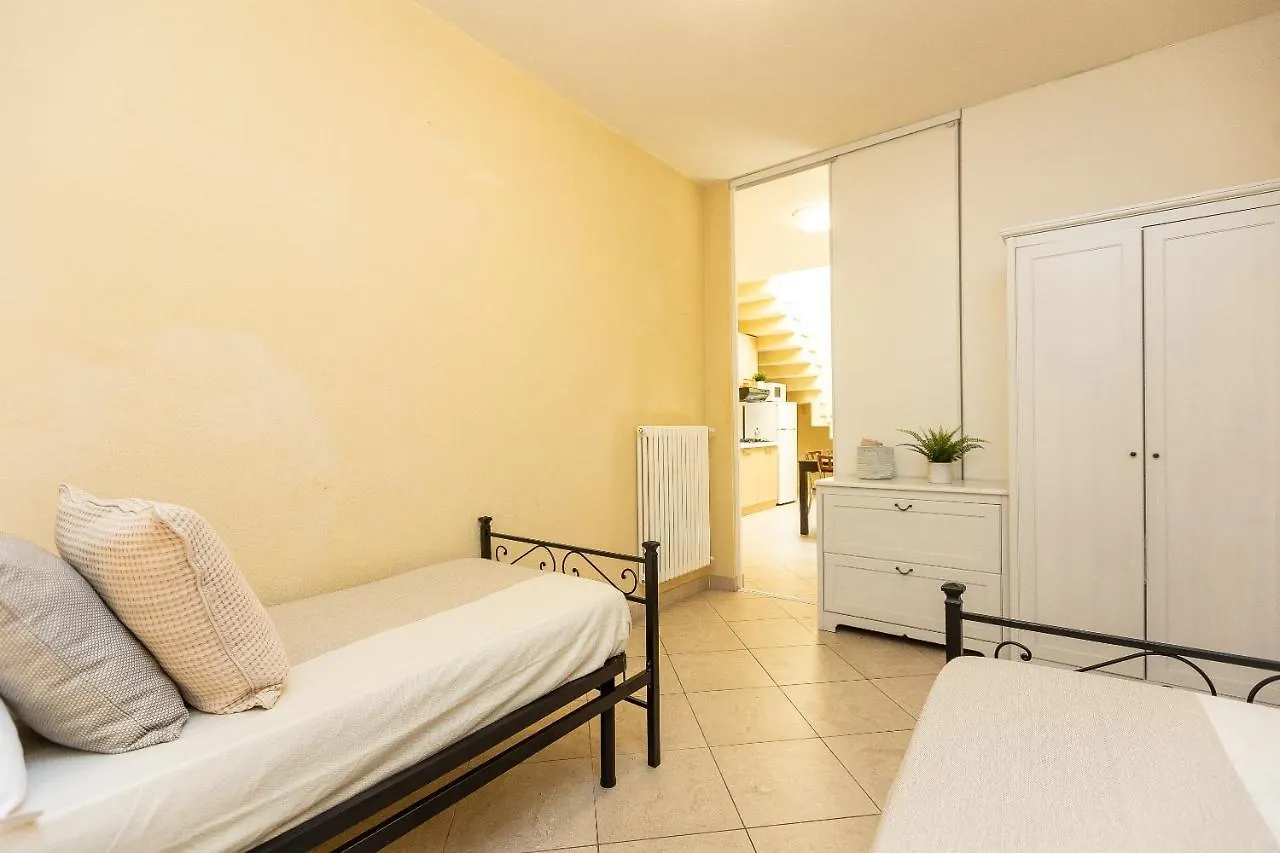 Apartment Palazzo Ghibellina 3 By Rental In Florence