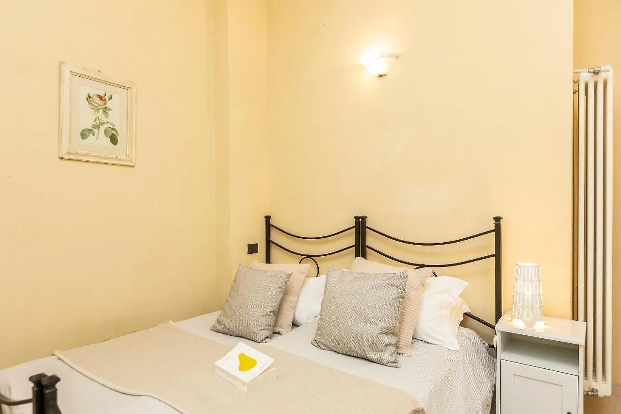 Palazzo Ghibellina 3 By Rental In Florence Apartment