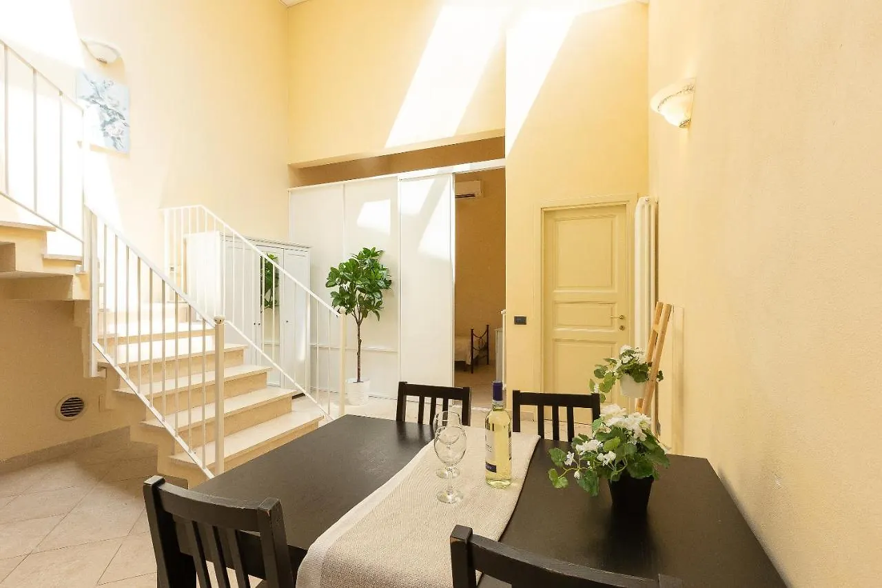 Palazzo Ghibellina 3 By Rental In Florence