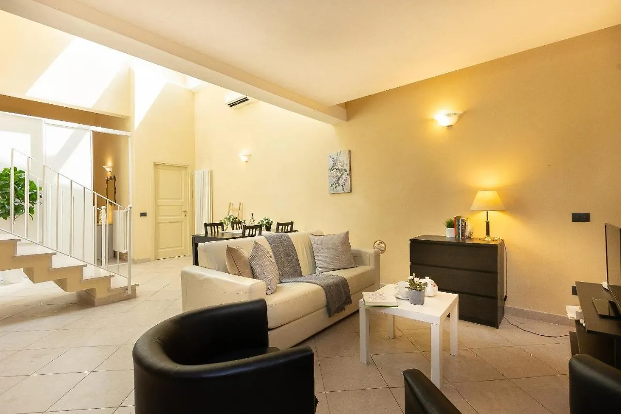 Palazzo Ghibellina 3 By Rental In Florence Apartment